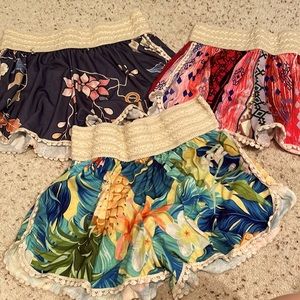 Trio of LoveU Dear beach shorts size S